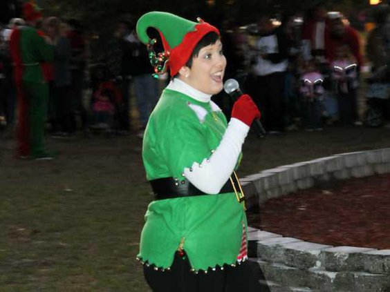 web 1204 Tree Lighting 2