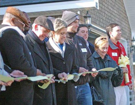 0115 BIZ griffin park ribbon cutting