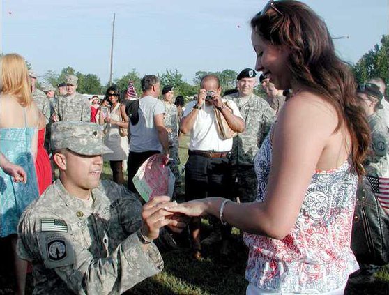 MP-homecomingpropose