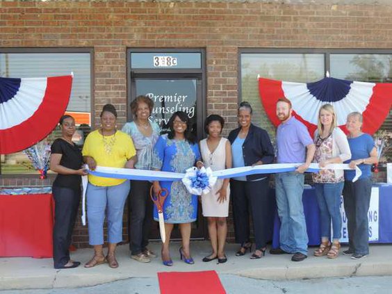 Premier Counseling ribbon cutting