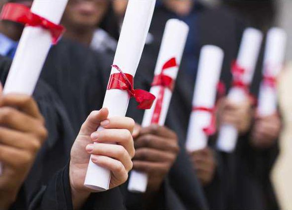 887e5f841d1fe18eb398a171354b8836efb6ac53a23ba5439f33b2e8492d388c