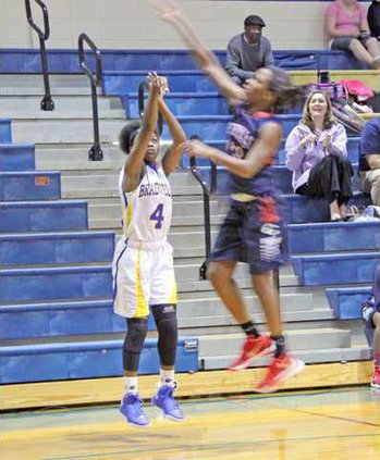 AlyssaMcDuffieCornerShot