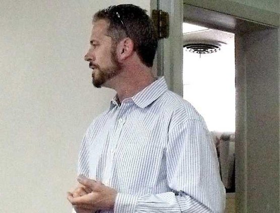 Tucker-goes-befor-Long-Comm-with-licquor-choice-issue-for-ballot