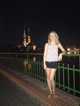 de943c8775789b08b624c5cc276616650a4f7de1acb8dd4d752005461feab00e