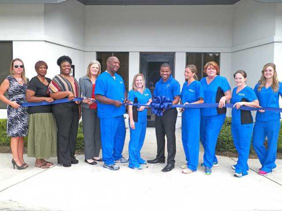 Atlantic Foot Ankle Ribbon Cutting 050