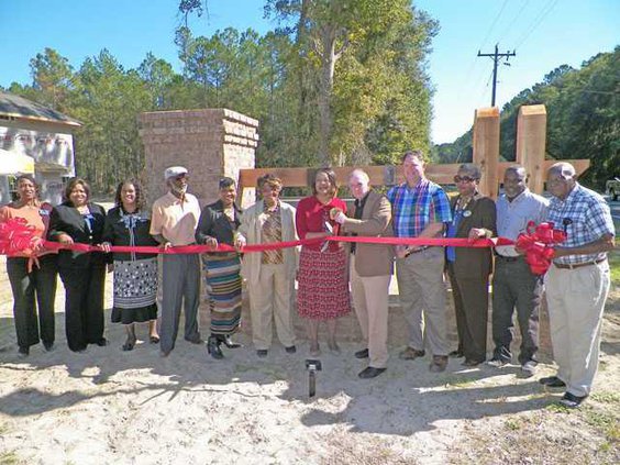 Dryden Enterprises Ribbon Cutting 13