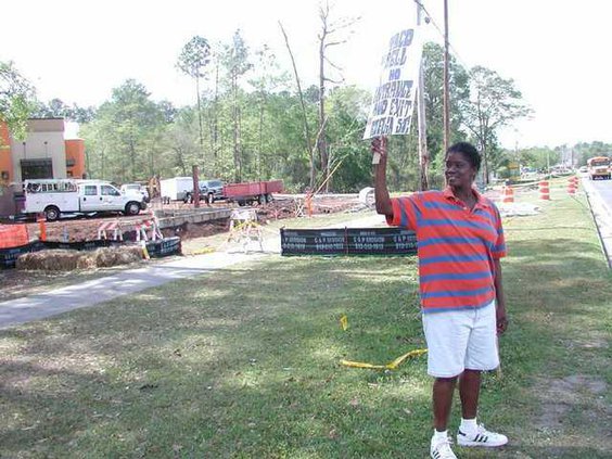 EP AzaleaStreetProtest2