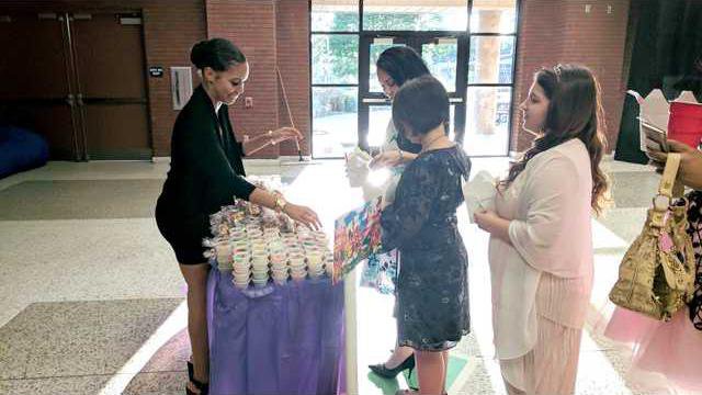 Guindalyn Goss candy