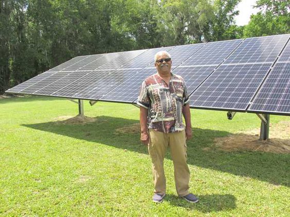 MidwayHomeGoesSolar 001