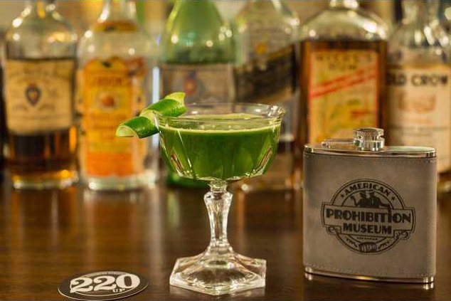 Congress-Street-Up-Flask-Opti