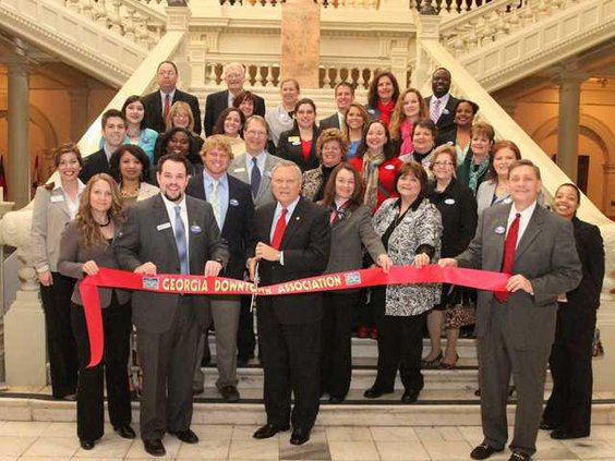 WEB 0321 Downtown day