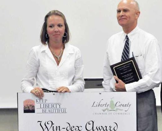 0815-WinDex-award-courier2