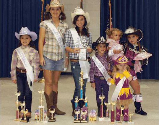 1017-pageant-winner