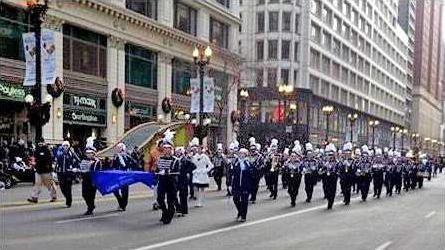 Blue Tide Band plays in Chicago Parade