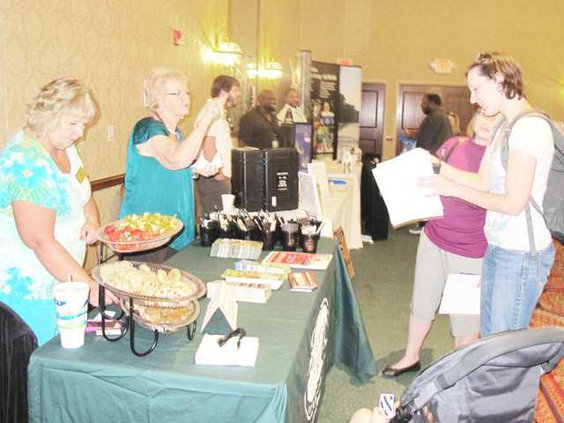 Jennifer Lefkowski Stefanie Thomas with Linda Phillips and Bonnie Proctor 