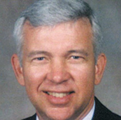 Scott KROELL  studio shot