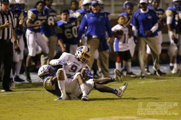 TerriusCrimielBringsDownPirate CharlesSmithPhotography