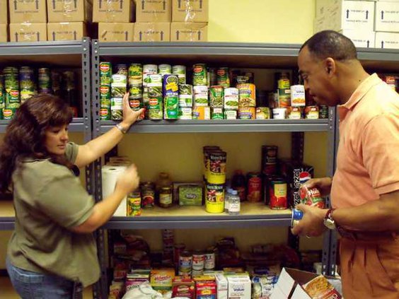 web 1123 Long food pantry