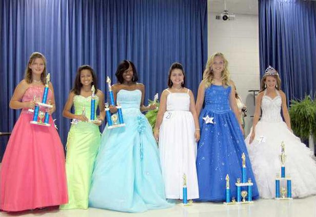 1019 FBLA pageant 2