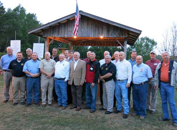 18 county sheriffs with Gov. Deal and Wayne Dasher