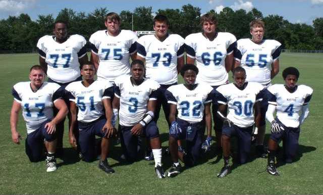 4 Football Sr Night Story Fri 11-15