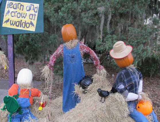 Waldo Pafford Elementary School scarecrow display in Bradwell Park