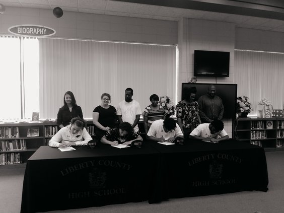 Panthers Sign Scholarships