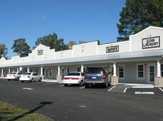 Sawmill Plaza After Renovations