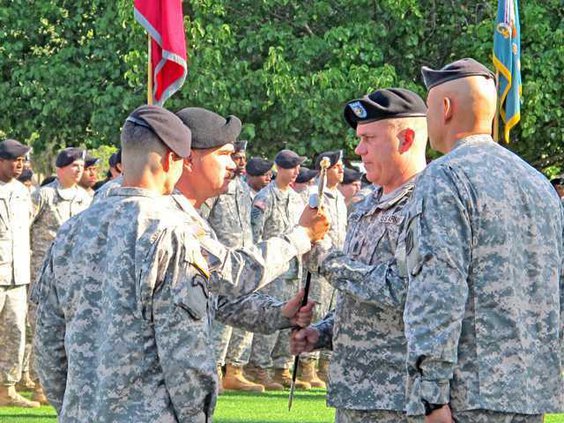 CSM-Barnes-takes-sword-of-responsibility-of-4th-IBCT-one-last-time