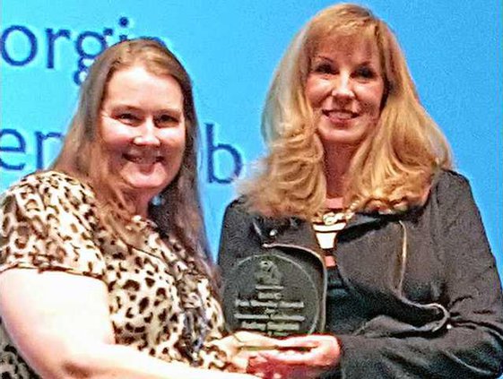 RH Montessori Fan Brooke Award
