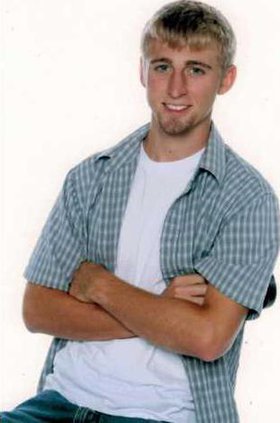 Logan Wolfe obit picture