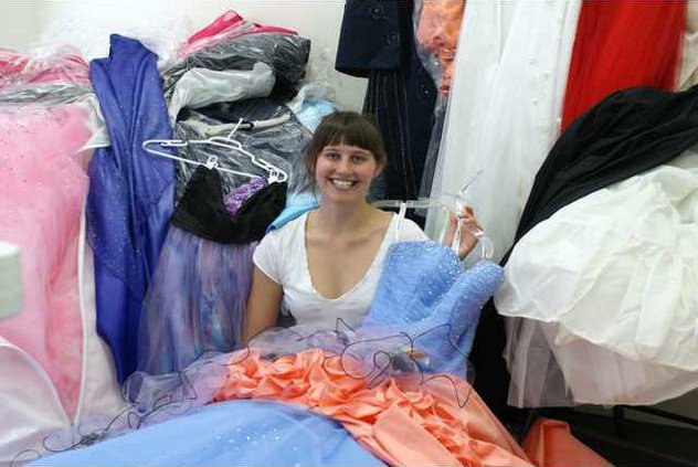 PromDressDrive