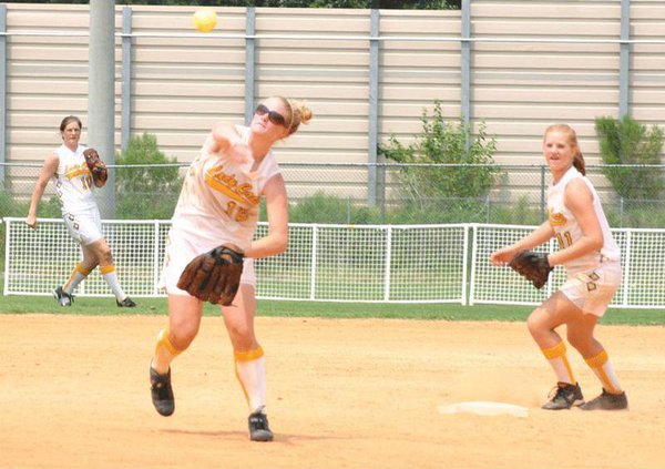 RHHS-softball-standalone