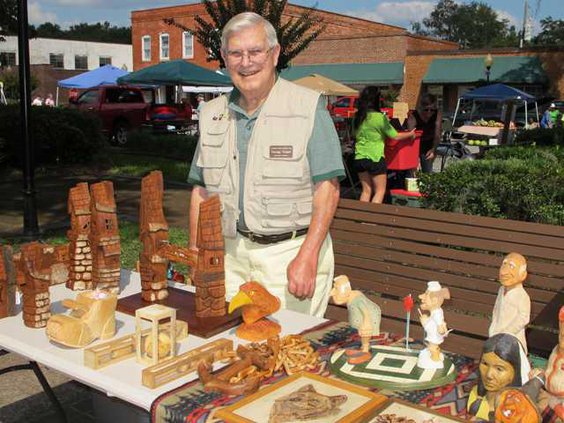 carver Ginter at market 006