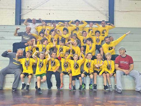 youth wrestlers