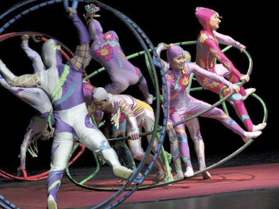 0127 ENT Acrobats
