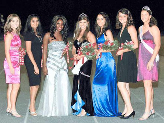 Homecoming-Court-2010