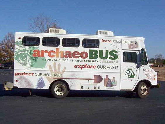 0519 ENT archeo bus