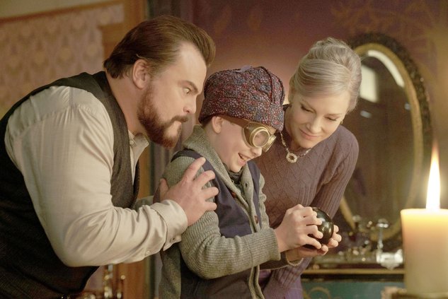 house-with-the-clock-in-its-walls