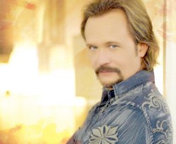 Seafood fest - Travis Tritt.jpg