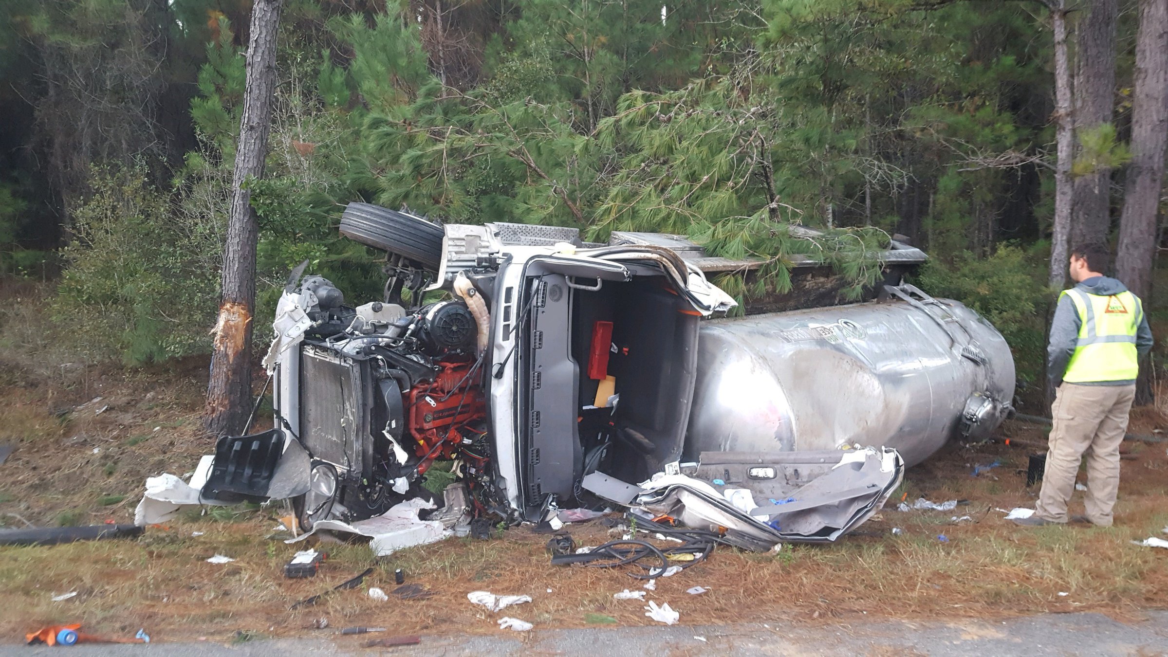 Single vehicle accident in Long County sends driver to Savannah