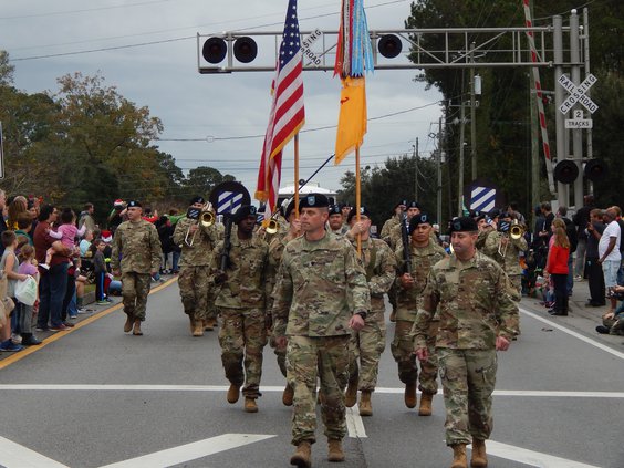 richmond hill christmas parade 2020 Rain Holds Off Richmond Hill Enjoys Its Christmas Parade Bryan County News richmond hill christmas parade 2020