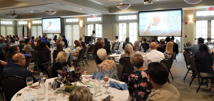 united way crowd