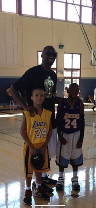 Scott and Dandy meeting Kobe Bryant