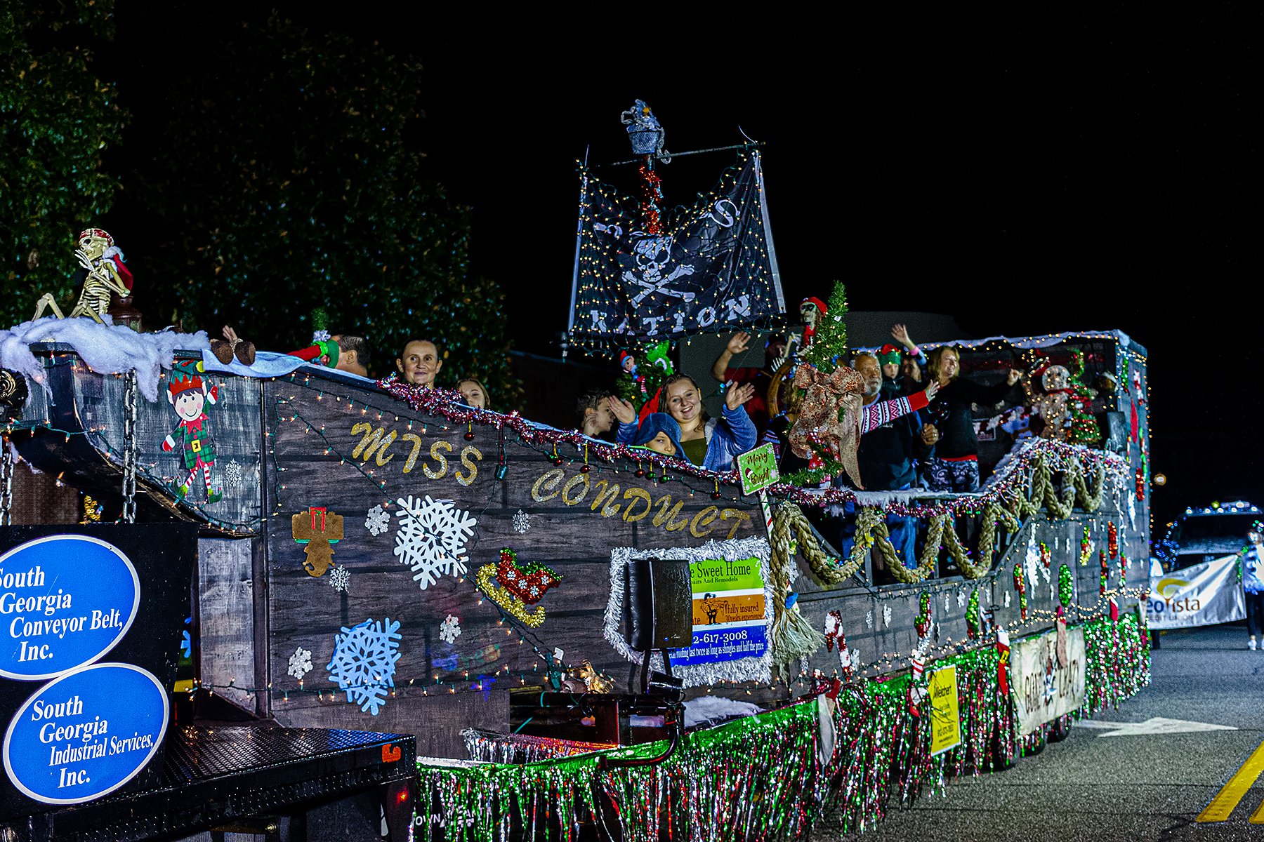 Photos from the 2020 Hinesville Christmas Parade Coastal Courier