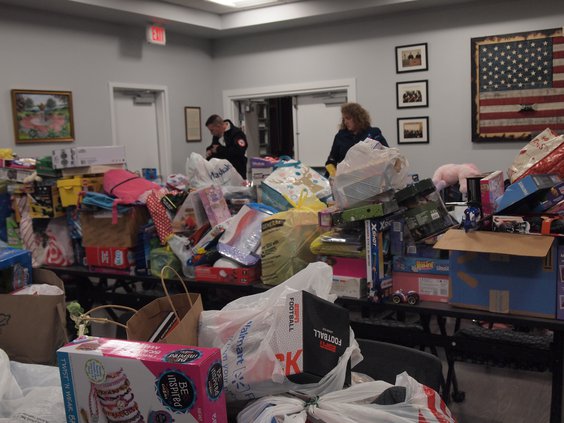 toys from santa run