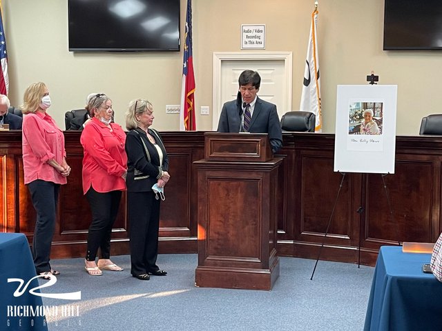 Betty Miner honored by council - Vimarsana News