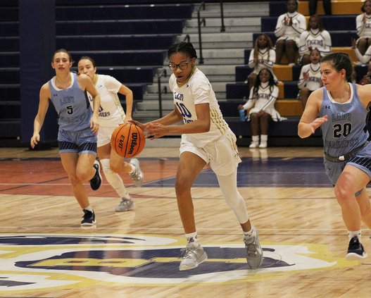 Hilton Head vs. Bradwell girls 1