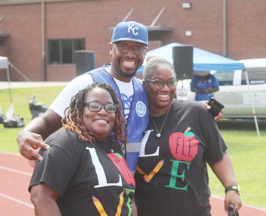 Project G.A.N.G. hosts back-to-school rally
