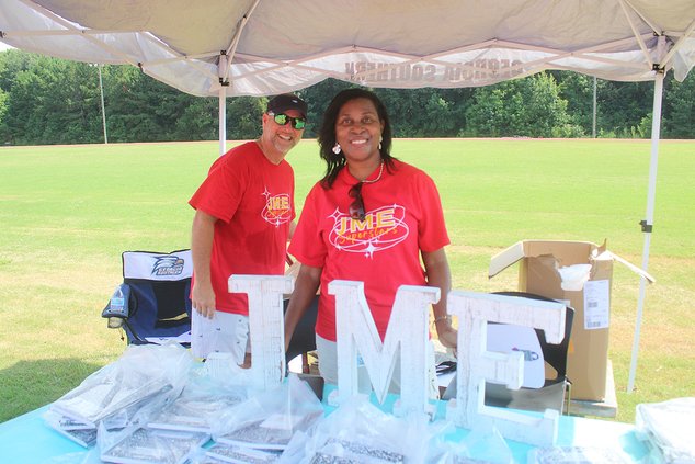 Project G.A.N.G. hosts back-to-school rally